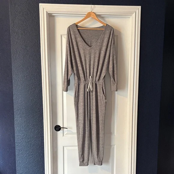 Vuori Gray Women's Jumpsuit - Picture 3 of 3